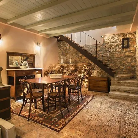 Vakantiehuis Old Town With Amazing Sea View